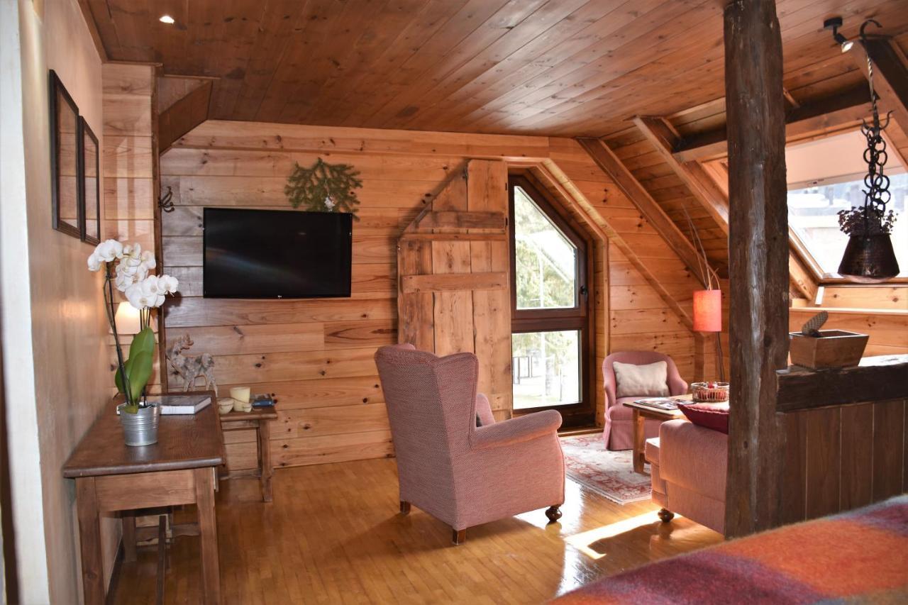 Hotel Val De Ruda Baqueira Beret Bagian luar foto