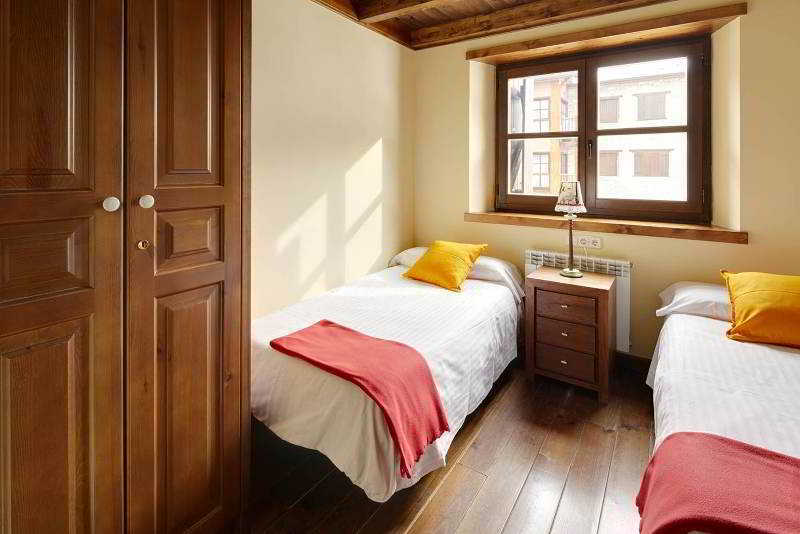 Hotel Val De Ruda Baqueira Beret Bagian luar foto
